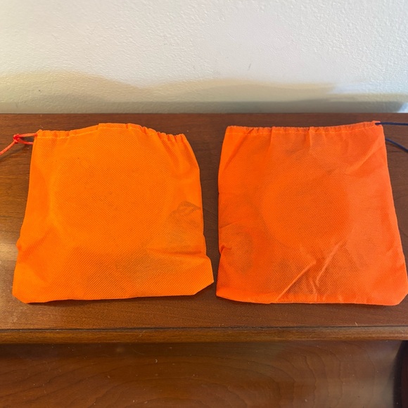 Puro Arte Hand Painted Serving Bowls - Picture 10 of 10